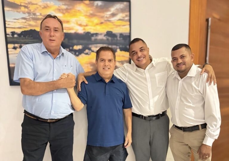 PREFEITO DE JANAÚBA, JOSÉ APARECIDO, ESTÁ MELHOR E RECEBE VISITAS; ELE AGRADECEU AS MANIFESTAÇÕES DE AMOR E AFETO DA POPULAÇÃO