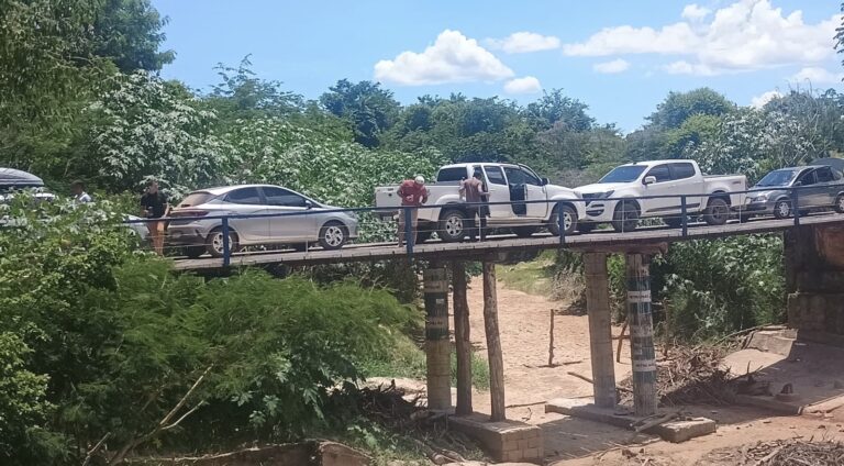 Moradores se unem e recuperam ponte entre Vila Santa Rita e Angicos após omissão do poder público